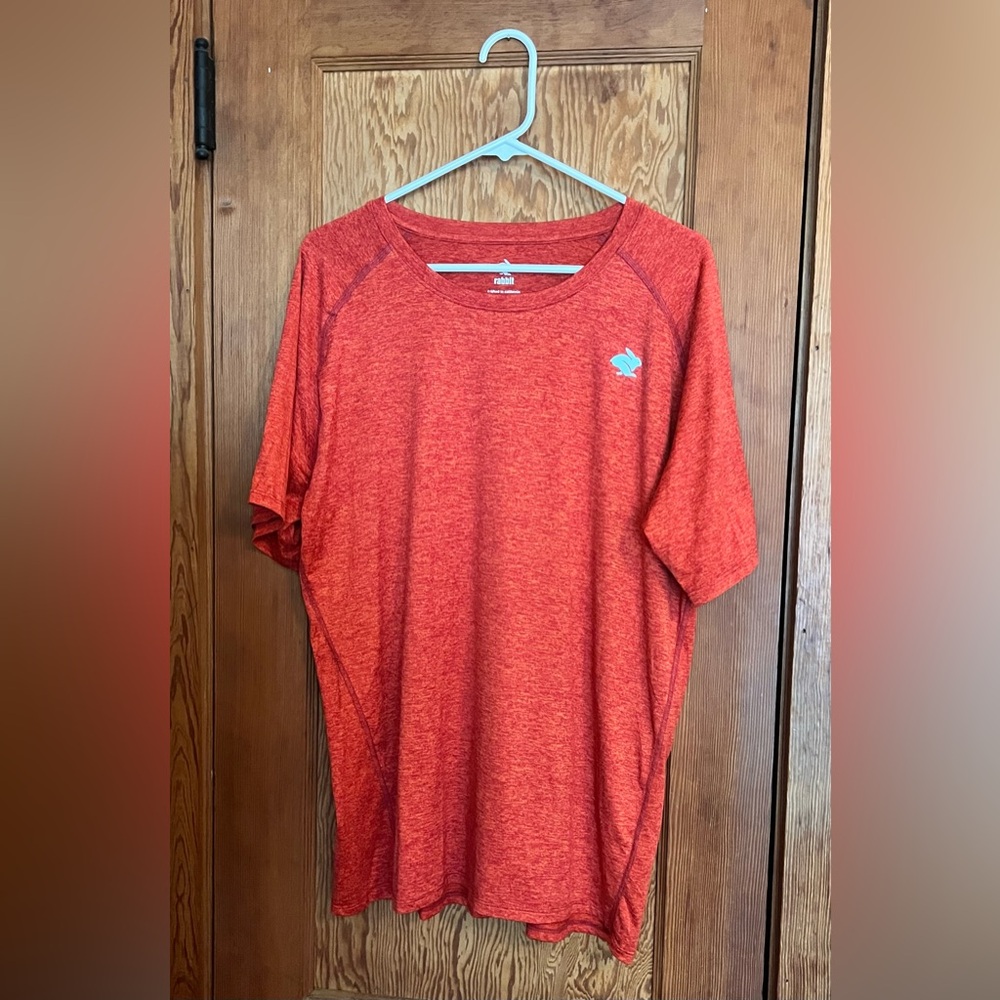 Men’s Rabbit EZ Short Sleeve T-shirt-Size XL-Spicy orange-Excellent condition